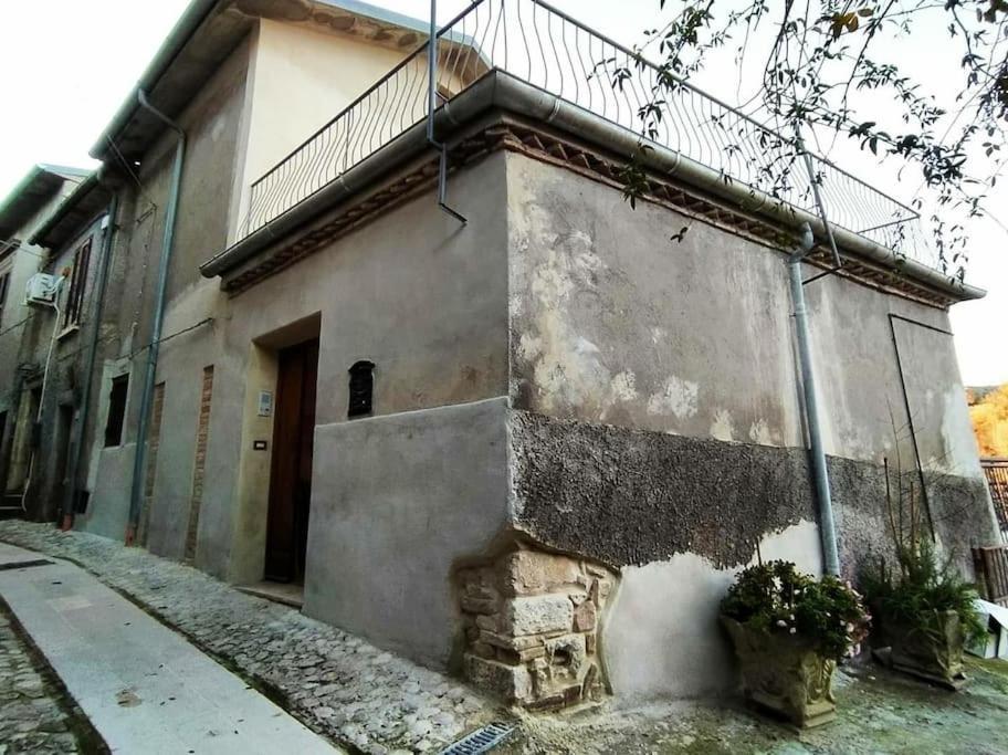 Willa Casa In Antico Borgo Medievale A Tarano Ri, Via Giacomo Leopardi, 15 Zewnętrze zdjęcie