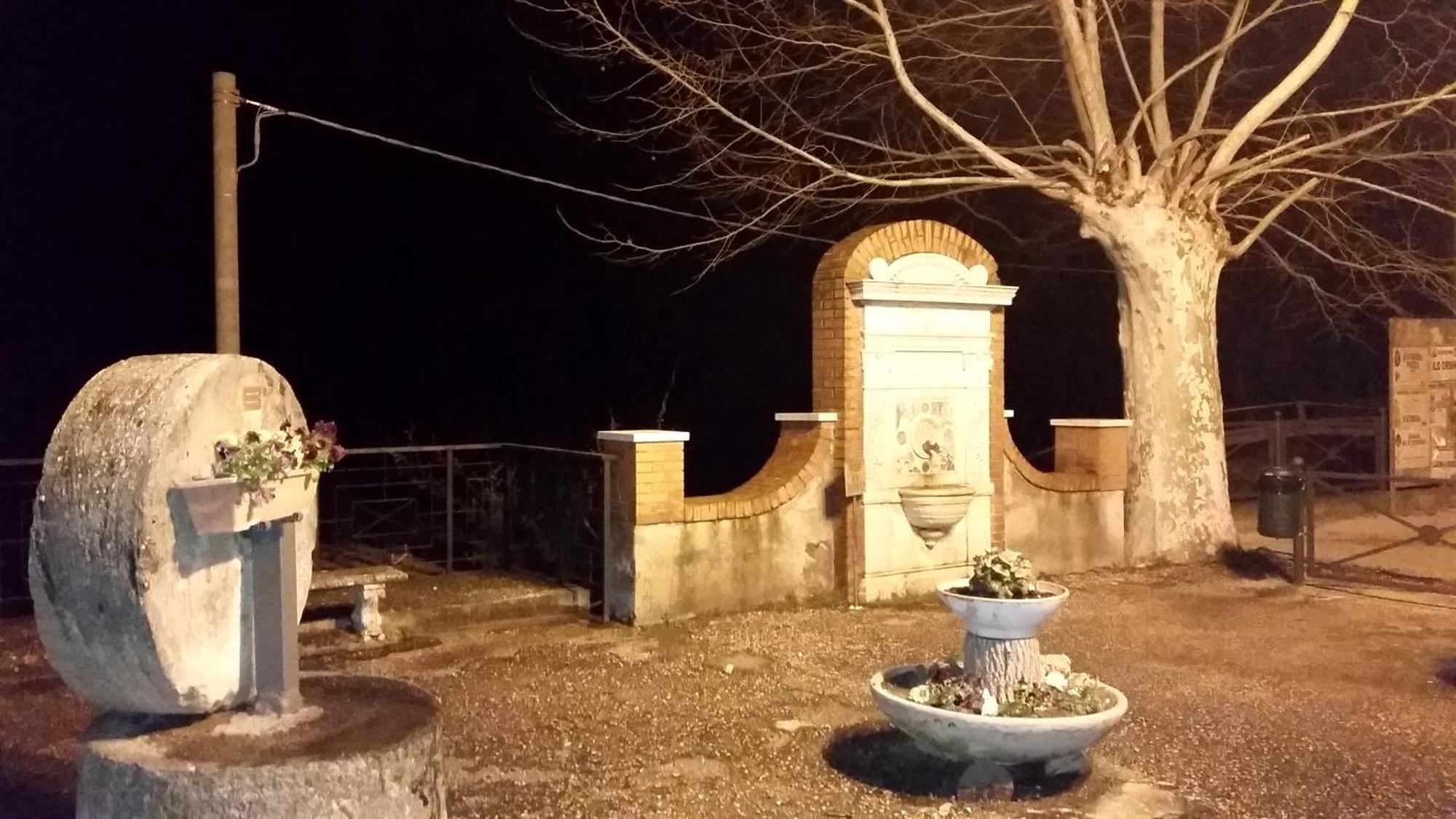 Willa Casa In Antico Borgo Medievale A Tarano Ri, Via Giacomo Leopardi, 15 Zewnętrze zdjęcie